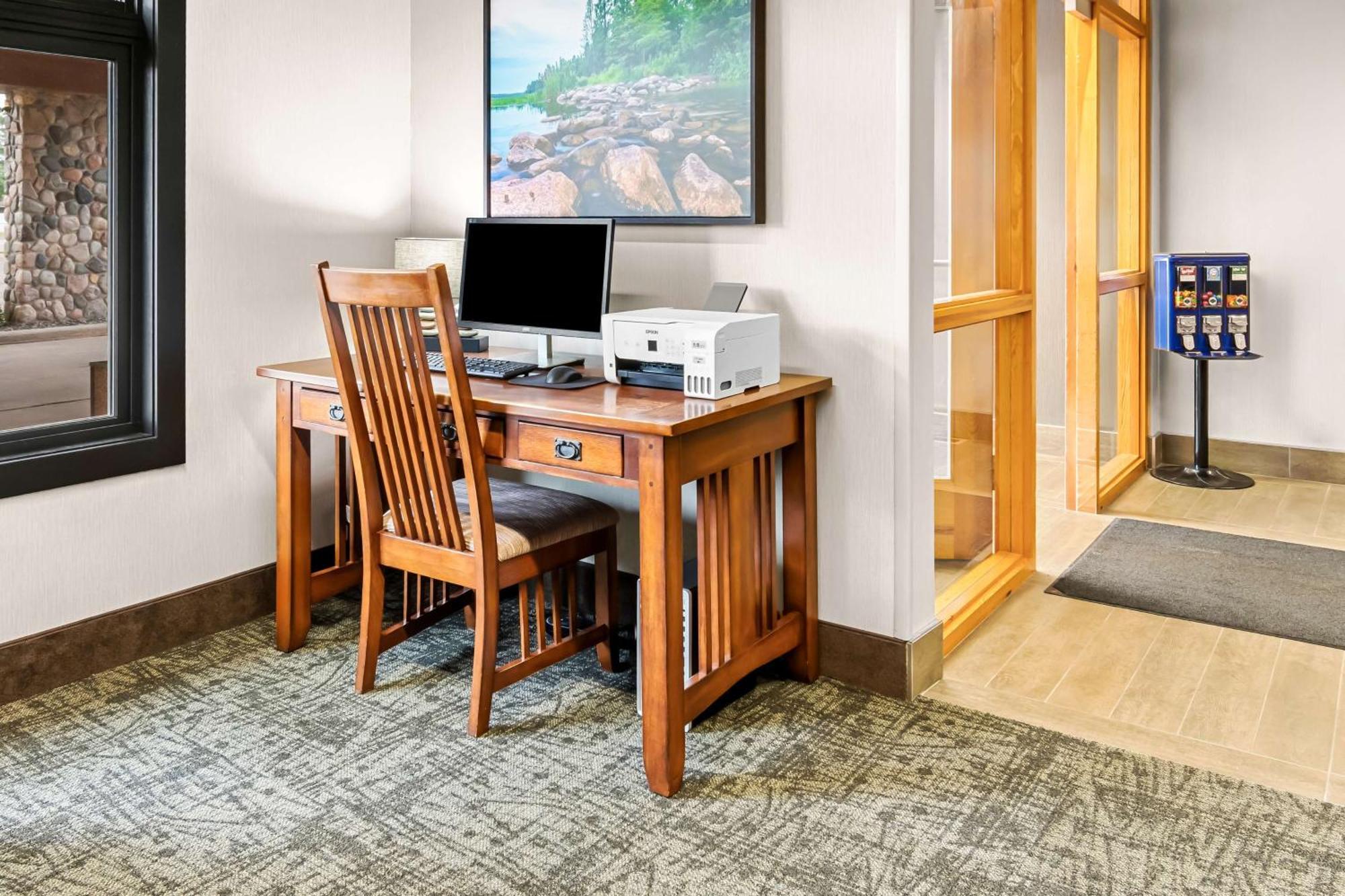 Heartland Inn & Suites, Surestay Collection By Best Western Park Rapids Ngoại thất bức ảnh