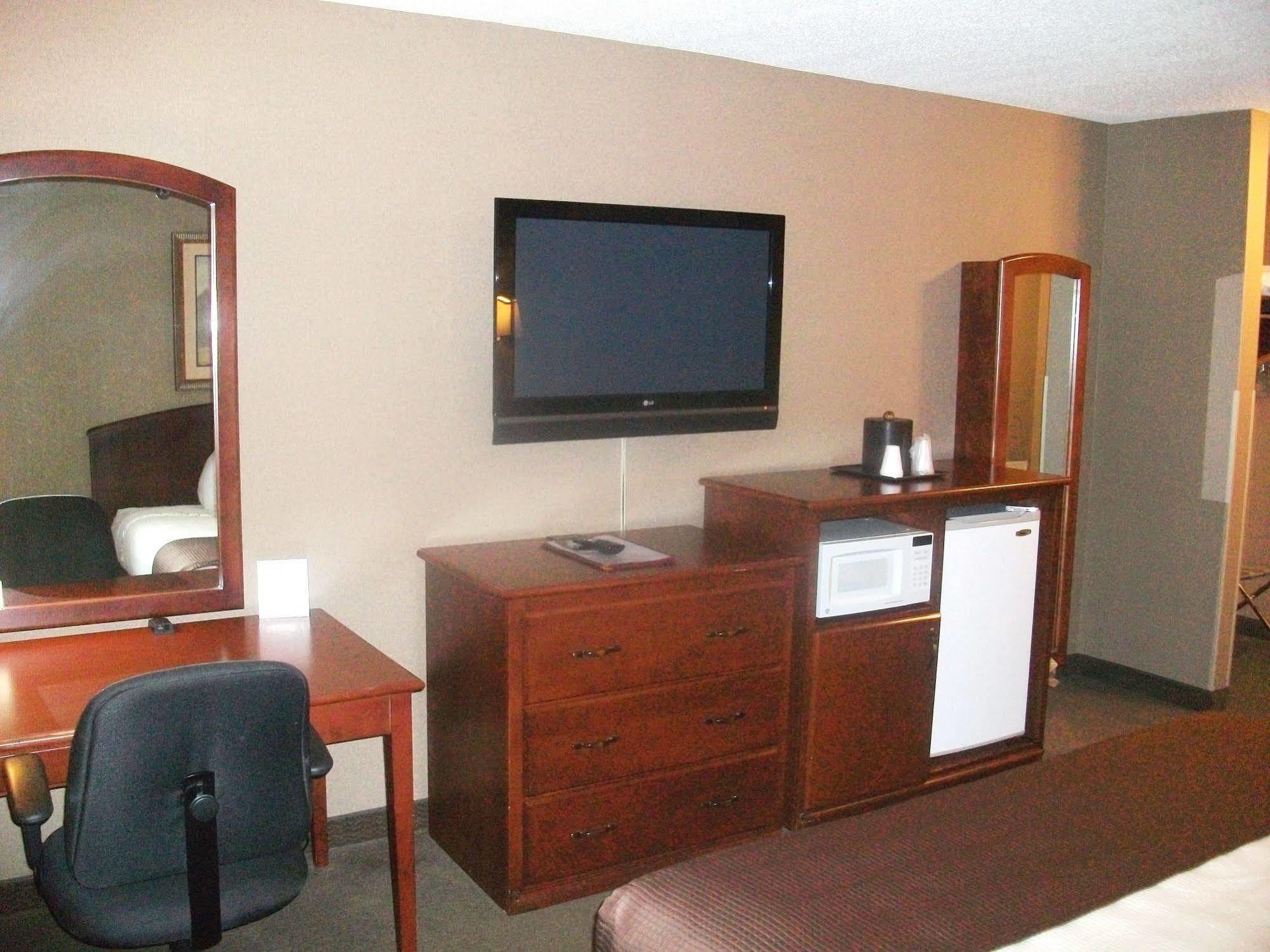 Heartland Inn & Suites, Surestay Collection By Best Western Park Rapids Ngoại thất bức ảnh