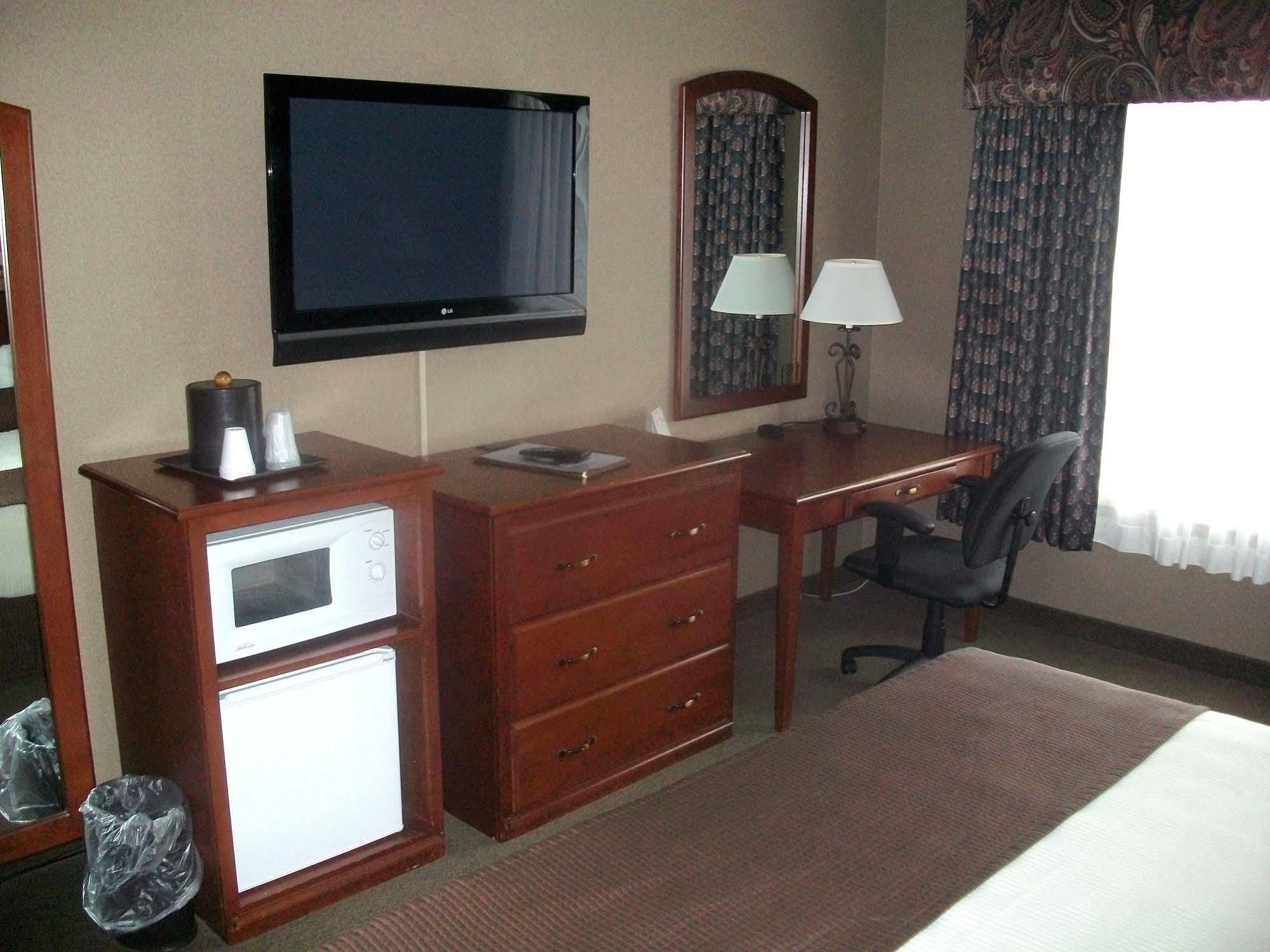 Heartland Inn & Suites, Surestay Collection By Best Western Park Rapids Ngoại thất bức ảnh