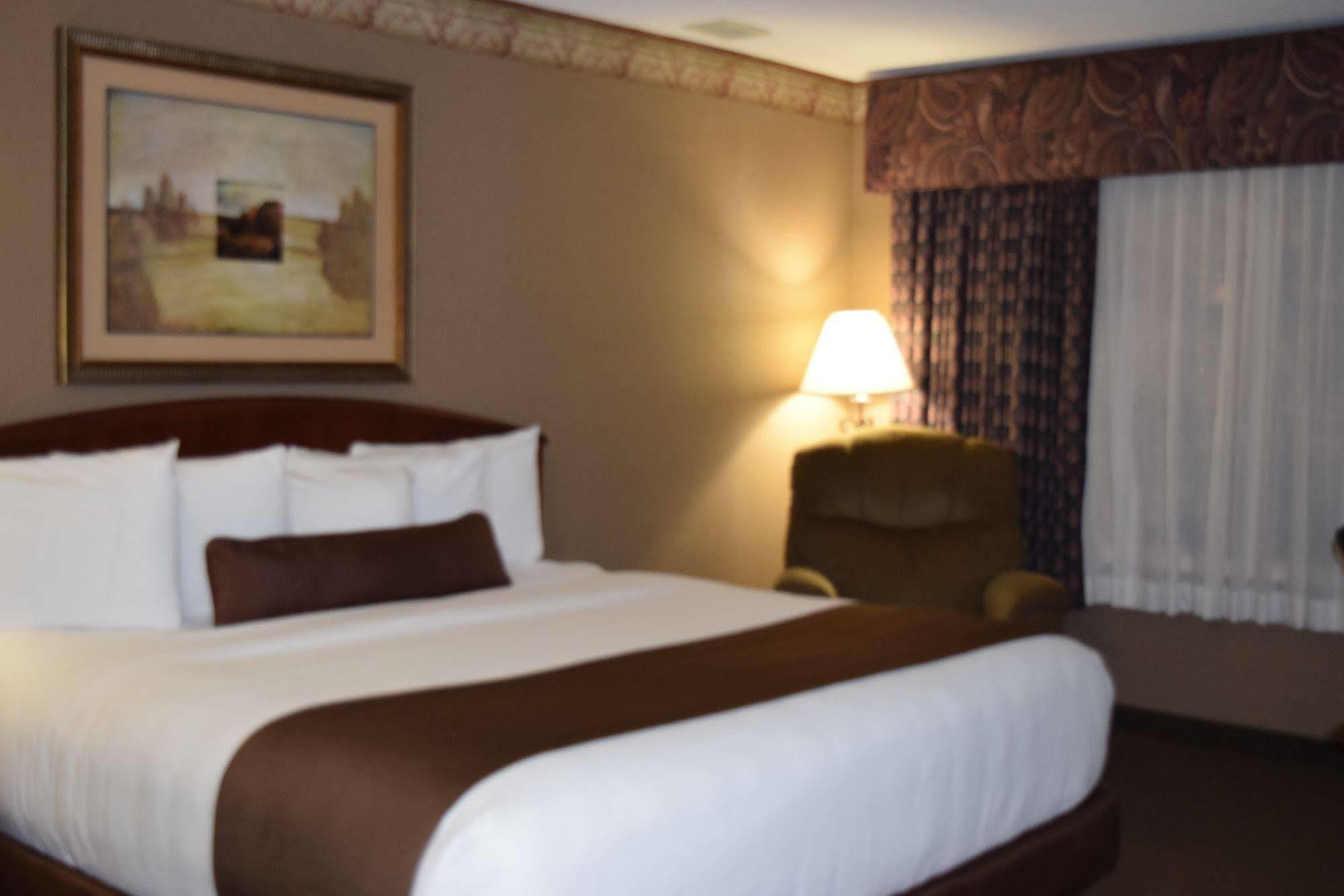 Heartland Inn & Suites, Surestay Collection By Best Western Park Rapids Ngoại thất bức ảnh